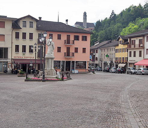 Bemalte Fassaden in Feltre