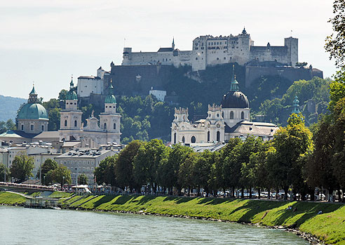 Domplatz in Salzburg