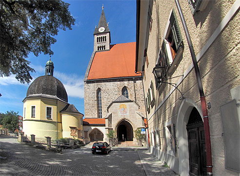 Laufener Stiftskirche