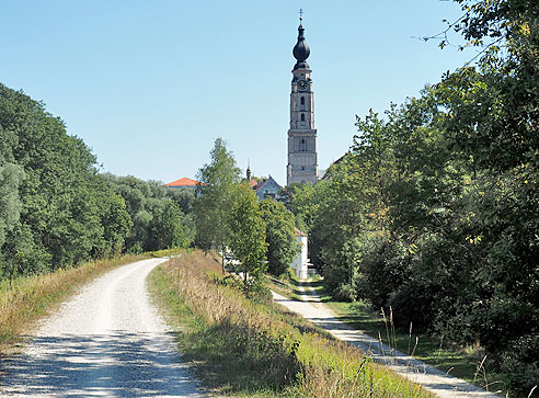 St. Stefan in Braunau kommt in Sicht