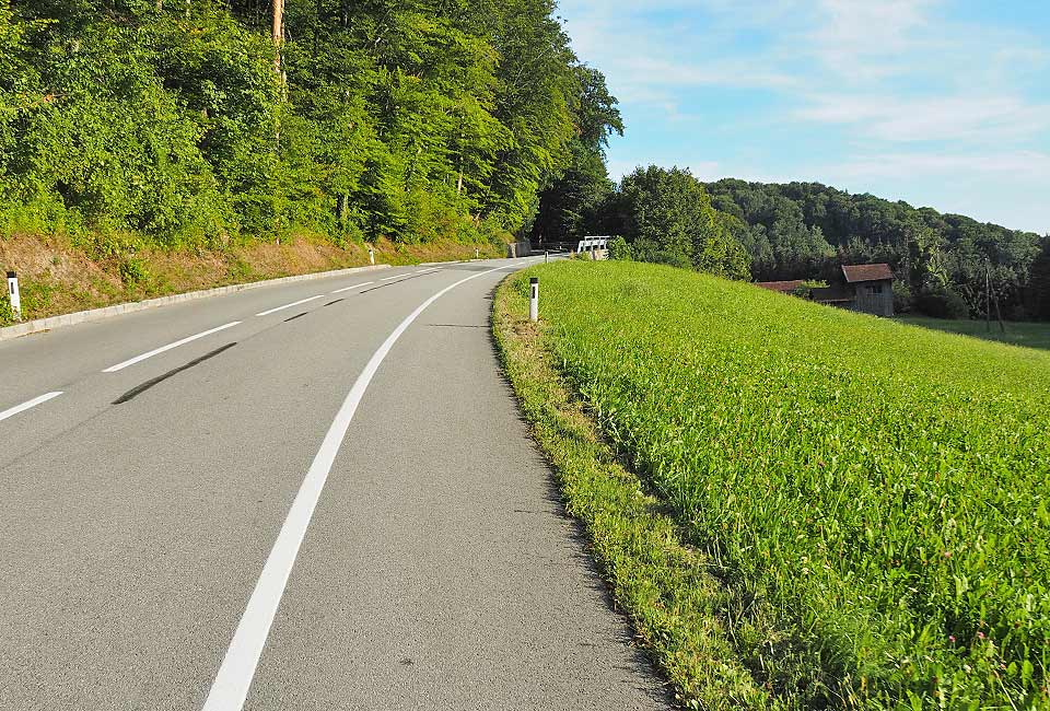 Steil bergauf nach Hadermarkt