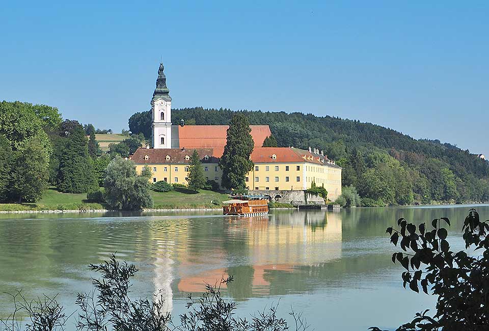 Blick auf Kloster/Schloss Vornbach