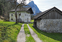 An Höfen vorbei