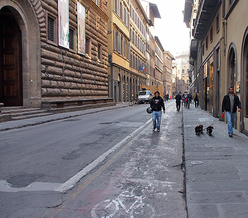 So sehen Radwege in Florenz aus