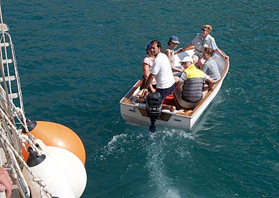 Radfahren in der Türkei: Mit dem Schlauchboot an Land