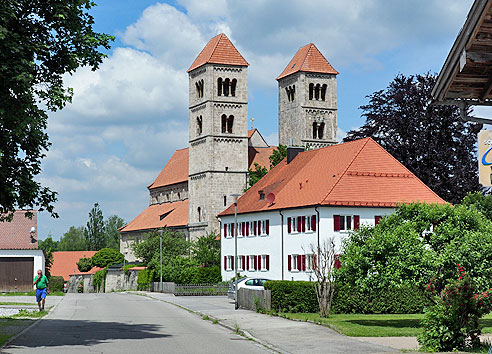 Romanische Basilika in Altenstadt