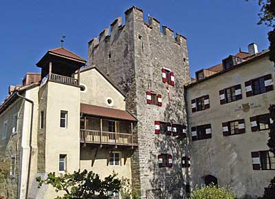 Burg Latsch