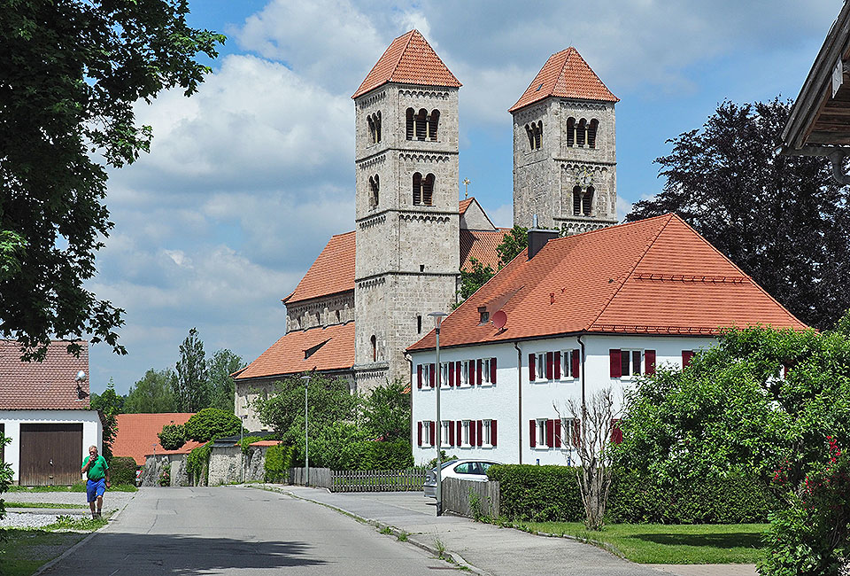 Romanische Basilika in Altenstadt