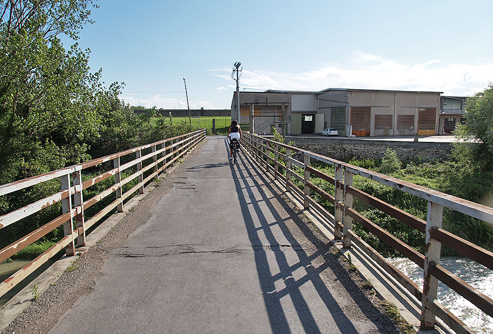 Brücke über die Etsch bei Settimo