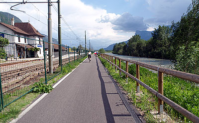 Am Bahnhof von Burgstall