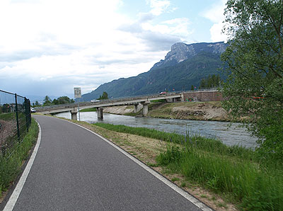 Bücke über die Etsch