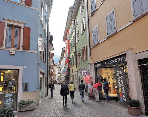 Via Vergolano in Arco
