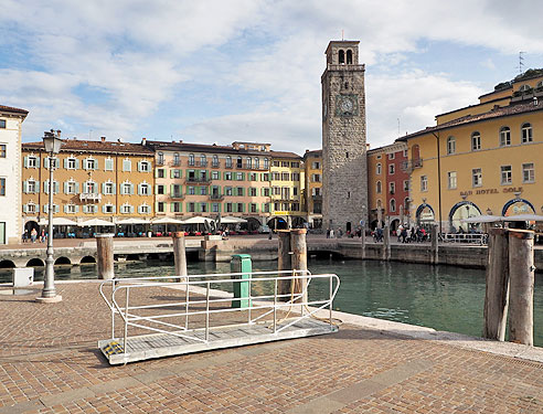 Hafen und Uhrenturm