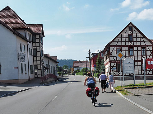 
Weiter auf der Bahnhofstraße