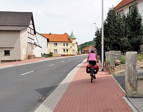
Werratalradweg: Fachwerk in Harnrode