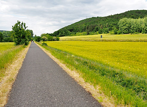 Radweg beim Bahnhof