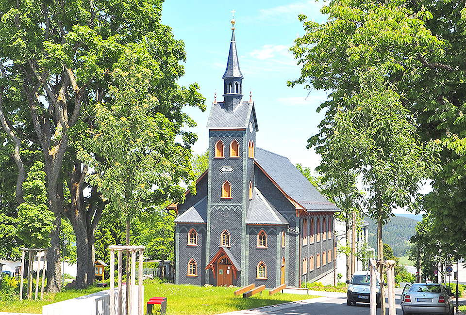 Holz-Kirche in Neuhaus