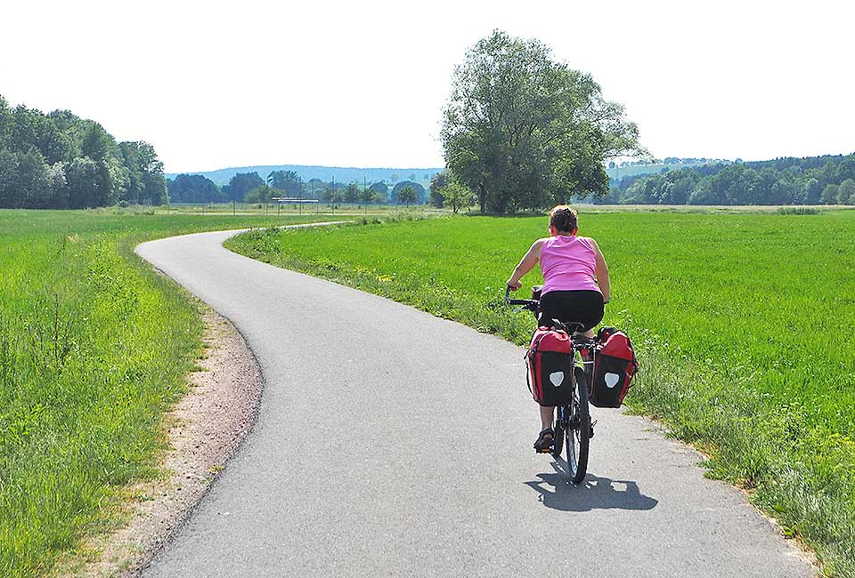 Radweg in Richtung Eisfeld