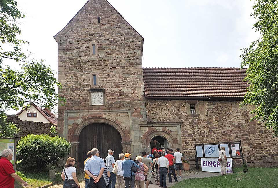 Eingan zum Kloster Veßra