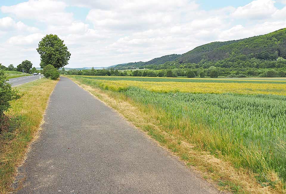 Radweg entlang der L3228