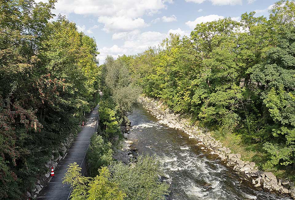 Radweg direkt an der Wertach
