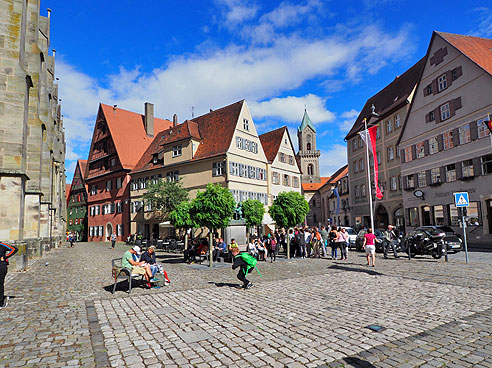 Platz vor dem Münster St. Georg