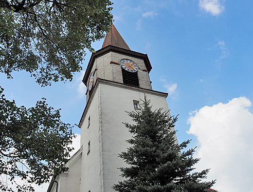 Kirche St. Michael  in Larrieden