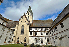 Kloster von aussen